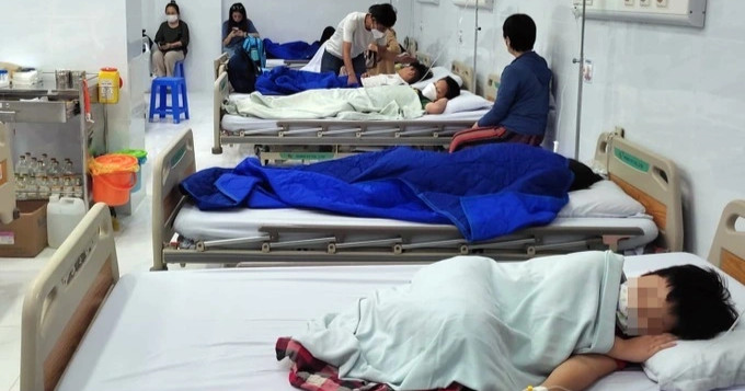 Hà Nội: Thông tin ban đầu vụ 56 học sinh nghi ngộ độc sau chuyến dã ngoại