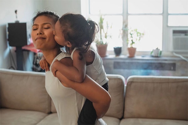 Bận rộn đến mấy ba mẹ cũng đừng bỏ qua 3 thời điểm này nếu không muốn mất kết nối với con