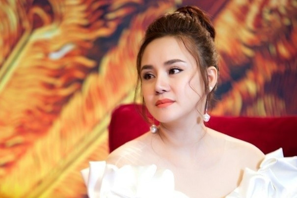 Con trai bà Nguyễn Phương Hằng có được quyền tố giác ca sĩ Vy Oanh?