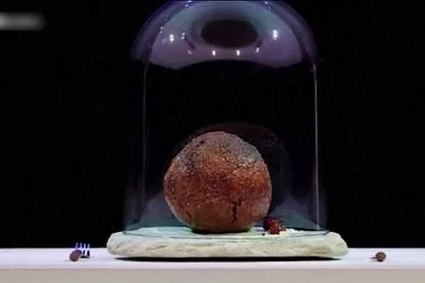 Món thịt viên có một không hai làm từ thịt voi ma mút 4000 năm tuổi