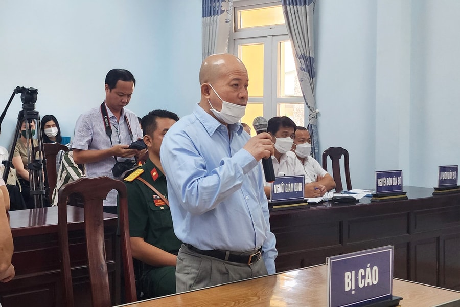 'Út trọc' Đinh Ngọc Hệ lãnh thêm 5 năm tù về tội trốn thuế