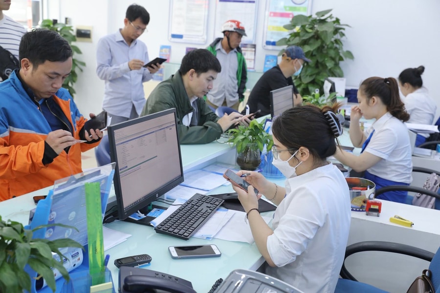 Nhà mạng bắt đầu khóa chiều gọi đi đối với các thuê bao chưa chuẩn hóa thông tin