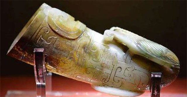 Tại sao người Trung Quốc xưa chuộng dùng ngọc để nhét kín hậu môn và cửu khiếu khi mai táng?
