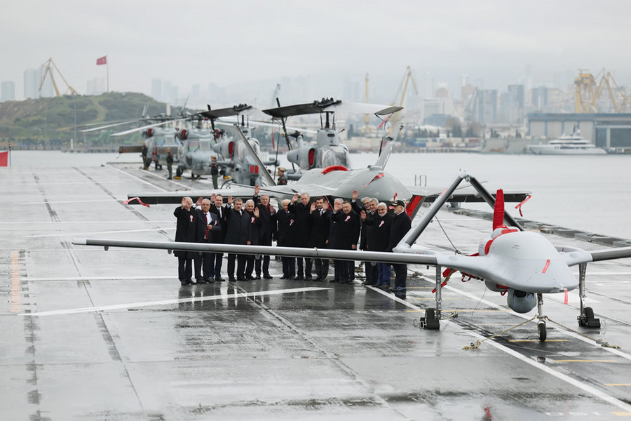 Thổ Nhĩ Kỳ vận hành tàu sân bay UAV đầu tiên trên thế giới