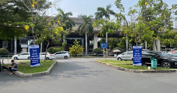 Đổi điểm đón khách xe công nghệ ở ga quốc tế sân bay Tân Sơn Nhất