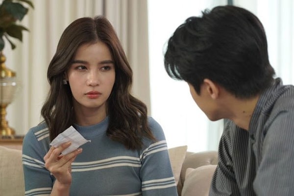 Chị chồng vay 1 cây vàng giờ muốn quy ra tiền để trả, tôi nhìn cháu trai và nói 1 câu khiến chị tái mặt