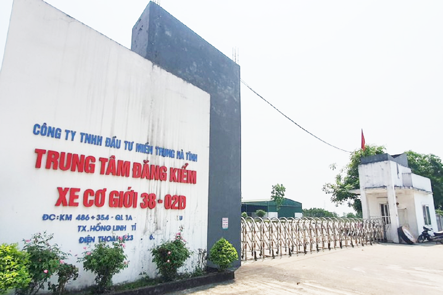 Hà Tĩnh: Bắt Phó Giám đốc và đăng kiểm viên trung tâm đăng kiểm nhận hối lộ