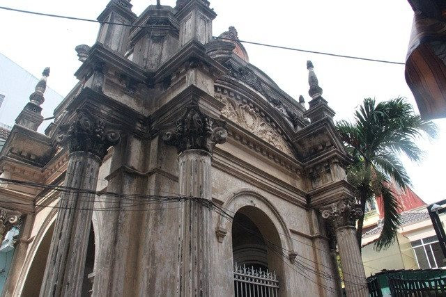 Lăng mộ trăm tuổi bí ẩn giữa Sài Gòn