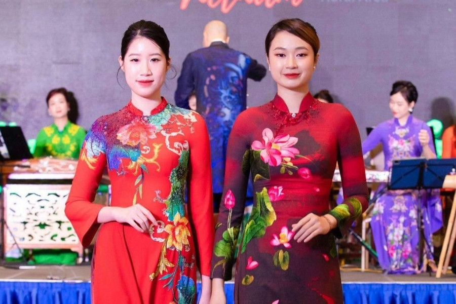 Quảng bá văn hóa Việt qua áo dài chào mừng Hội nghị toàn cầu về lương thực