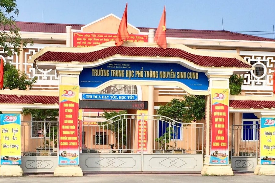 Làm rõ việc trường THPT ở Huế cho học sinh nghỉ trước lễ để giáo viên đi biển