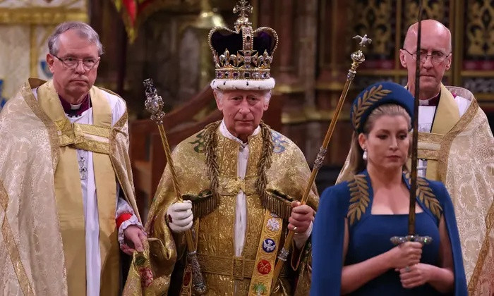 Vua Charles III và Hoàng hậu Camilla đăng quang