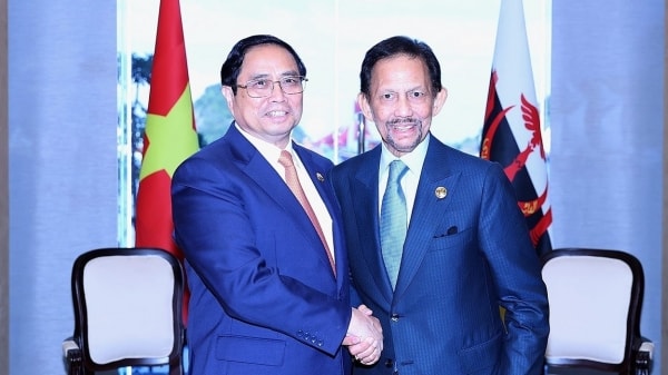 ASEAN 42: Thủ tướng Chính phủ Phạm Minh Chính gặp Quốc vương Brunei