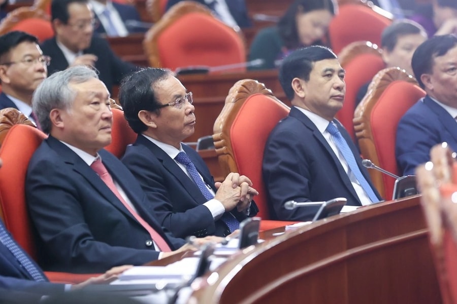 Trung ương lấy xong phiếu tín nhiệm với 21 Ủy viên Bộ Chính trị, Ban Bí thư
