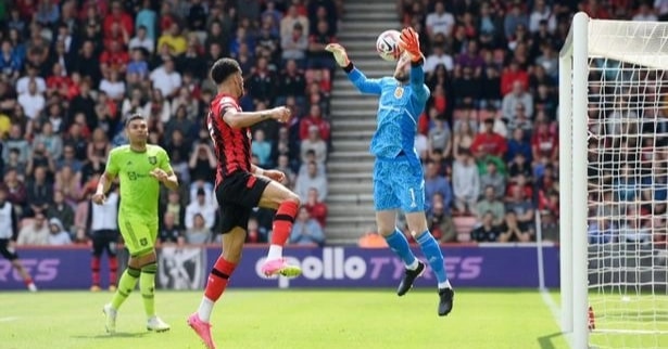 HLV Ten Hag bình luận sau chiến thắng nhọc nhằn trước Bournemouth