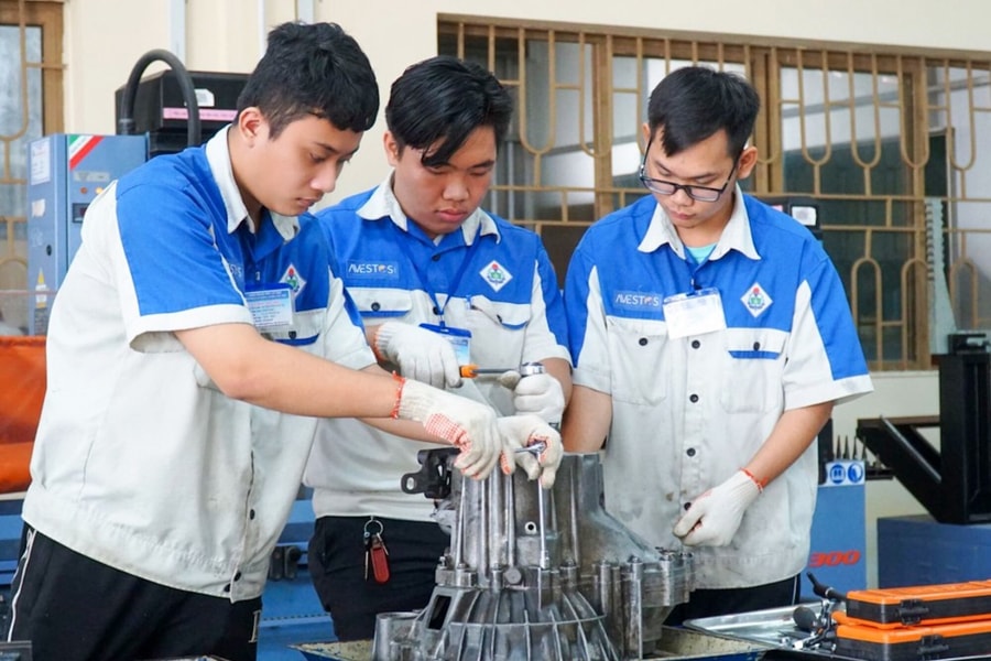 Đưa cao đẳng trở lại trường đại học: Rối càng thêm rối
