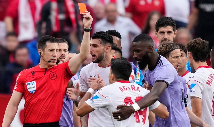 Sevilla thua đau đớn Real Madrid trước trận chung kết Europa League