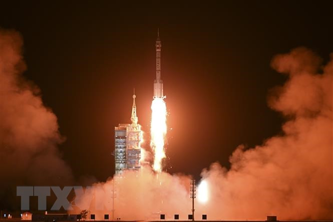 Phi hành đoàn Thần Châu-15 của Trung Quốc đã trở về Trái Đất