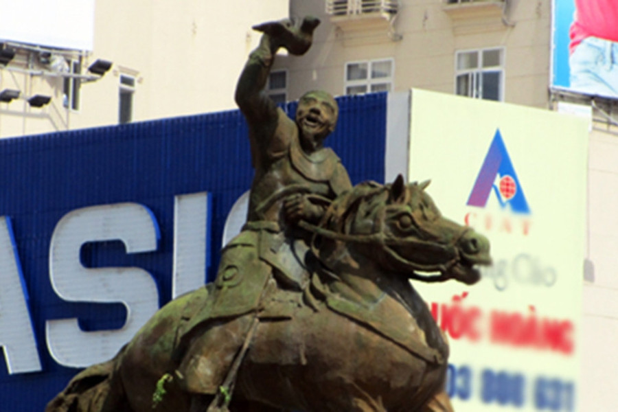 Tượng Trần Nguyên Hãn, vua Lê Lợi bị hư hại nặng, đề xuất sửa gần 2 tỷ đồng