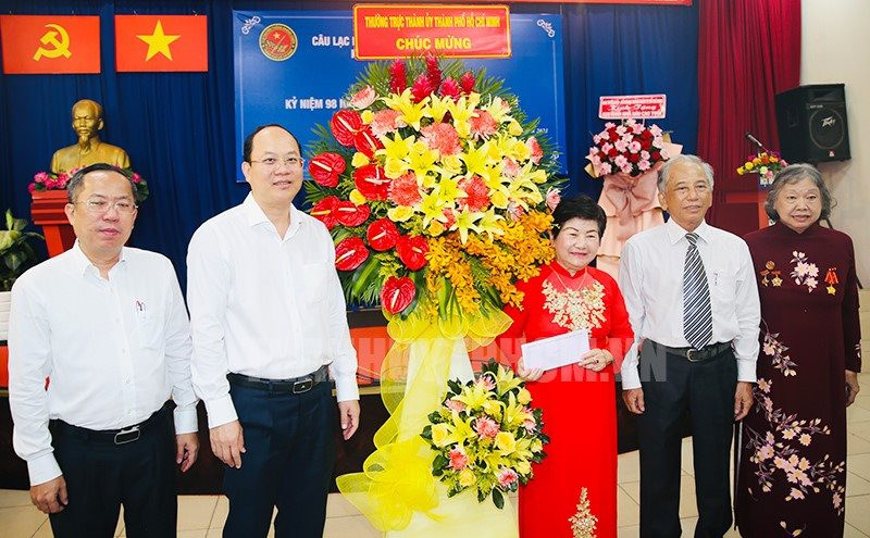 CLB Truyền thống Kháng chiến Khối Nhà báo Cao tuổi họp mặt kỷ niệm 98 năm Ngày Báo chí Cách mạng Việt Nam