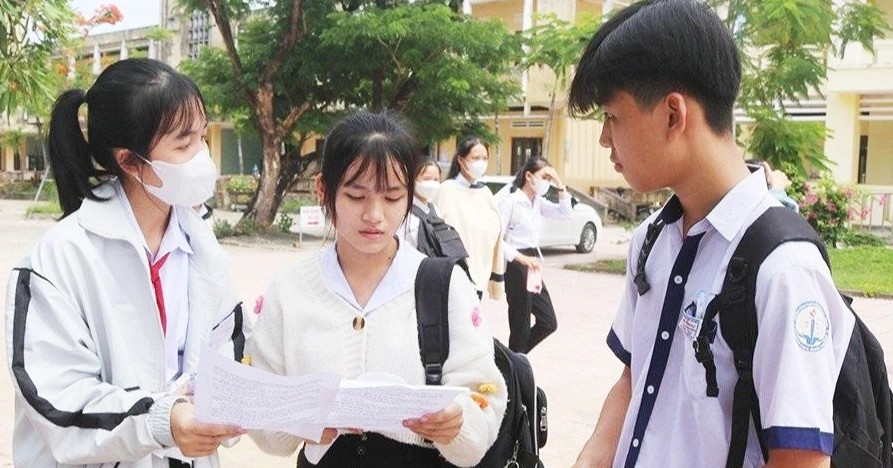 Thủ khoa thi vào trường chuyên ở Quảng Ngãi đạt 42,5 điểm