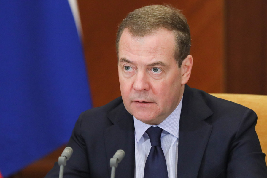 Ông Medvedev kêu gọi người dân Nga đoàn kết xung quanh Tổng thống Putin