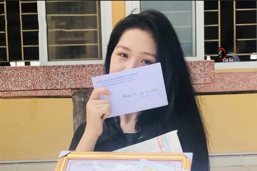 Nữ sinh Nam Định giành điểm 10 Văn duy nhất thi tốt nghiệp THPT