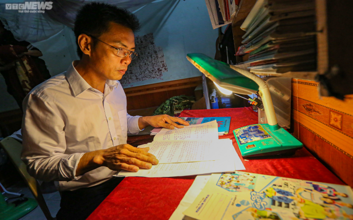 Trưởng thôn 46 tuổi ở Hà Tĩnh đỗ tốt nghiệp THPT 2023