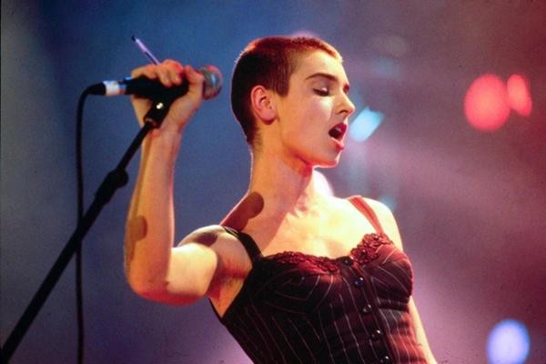 Giọng ca 'Nothing Compares 2 U' Sinéad O'Connor qua đời ở tuổi 56