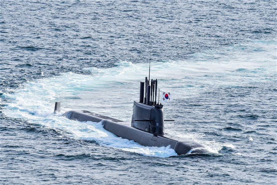 Uy lực tàu ngầm tấn công mang tên lửa đạn đạo của Hàn Quốc