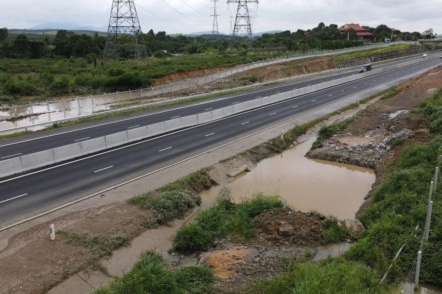 Khắc phục điểm ngập trên cao tốc Phan Thiết - Dầu Giây thế nào?