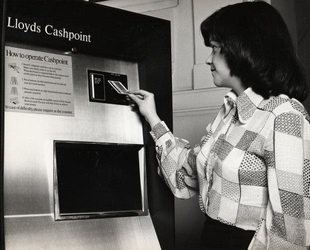 Điều ít biết về tiến sĩ gốc Việt 'thay da đổi thịt' máy ATM, tạo ra cách mạng toàn cầu