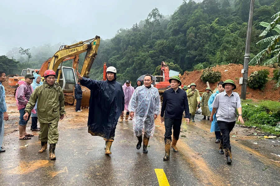 Thời sự 24 giờ: Sớm xây cao tốc, phá thế độc đạo ở Lâm Đồng; sạt lở nghiêm trọng ở nhiều tỉnh vì mưa lớn