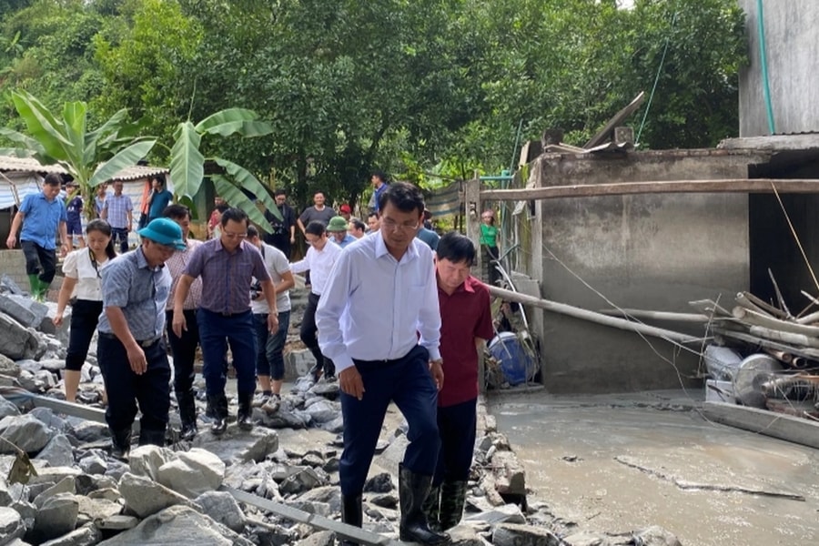 Lào Cai tìm nguyên nhân, truy trách nhiệm sự cố vỡ hồ thải
