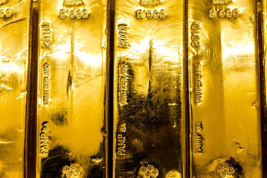 Giá vàng hôm nay 17/8: 'Thủng' đáy 1.900 USD/ounce, lạ lùng vàng SJC vẫn tăng