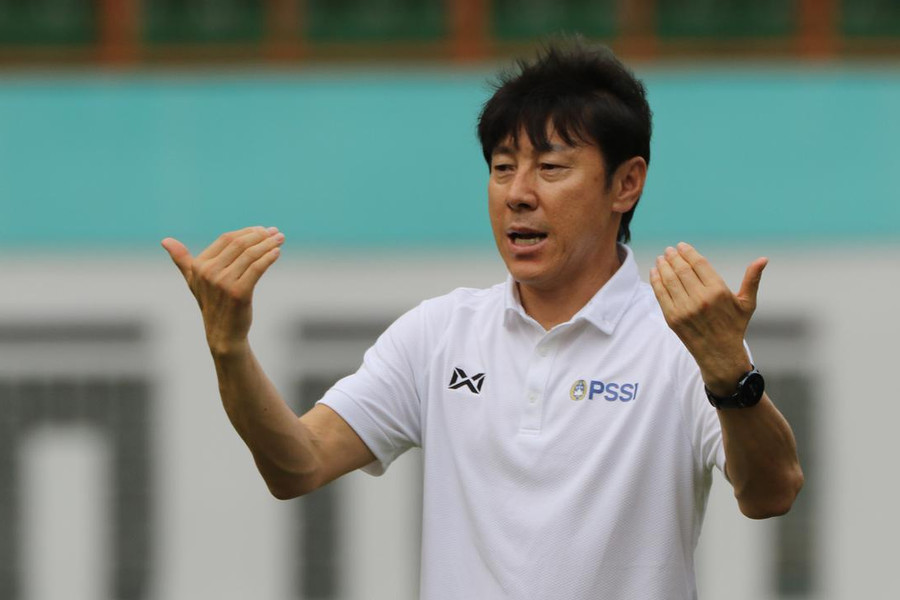 Huấn luyện viên Shin Tae-yong châm ngòi cho cuộc tranh cãi trên mạng xã hội