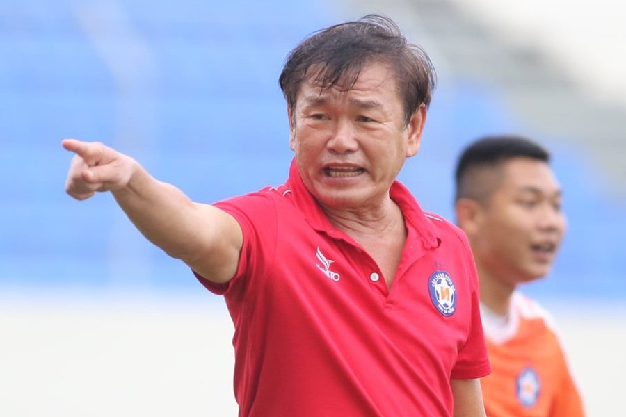 Huấn luyện viên Hoàng Văn Phúc, Phan Thanh Hùng tham dự giải U21 Quốc gia 2023