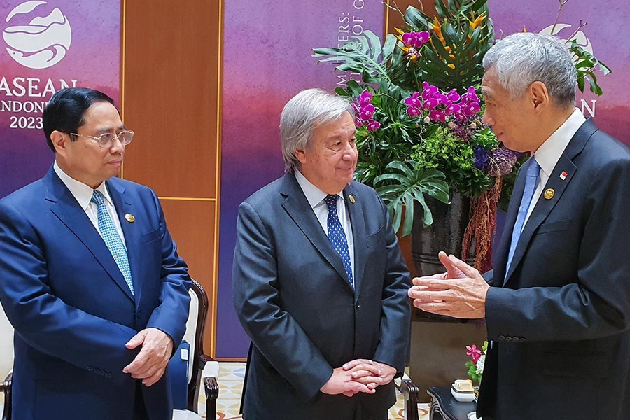 ASEAN-43: Thủ tướng Phạm Minh Chính trao đổi với Thủ tướng Singapore Lý Hiển Long và Tổng thư ký Liên hợp quốc Antonio Guterres
