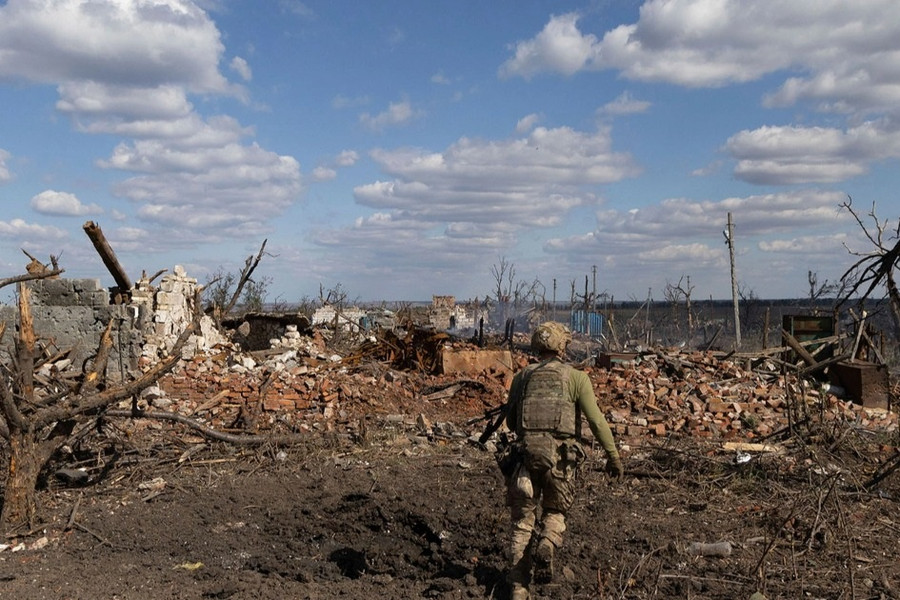 Ukraine đột thủng lớp phòng thủ trọng yếu của Nga, Moscow ra sức vá lỗ hổng