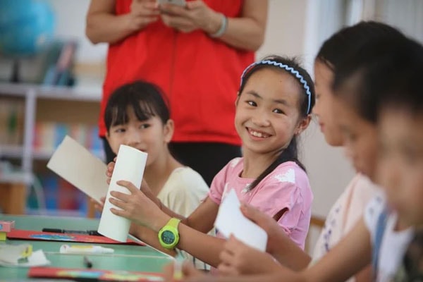 Trẻ làm tốt 3 việc, từ học sinh trung bình cũng có thể thành học sinh giỏi