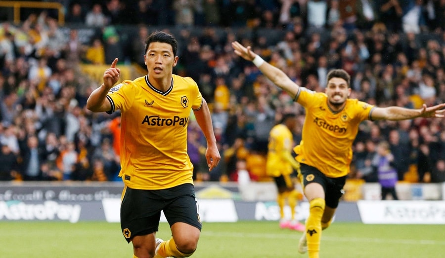 Haaland im tiếng, Man City thua sốc Wolves