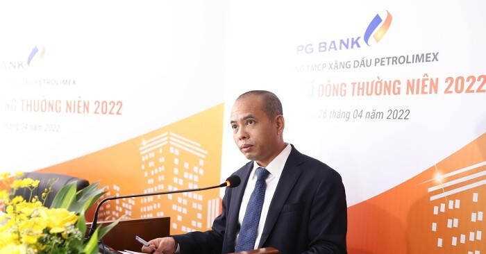 Ngồi chưa 'ấm chỗ', Chủ tịch PG Bank đã xin từ nhiệm