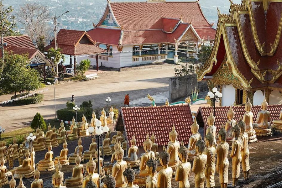 Những ngôi chùa và cánh đồng lúa bên dòng sông Mekong hùng vĩ ở Lào