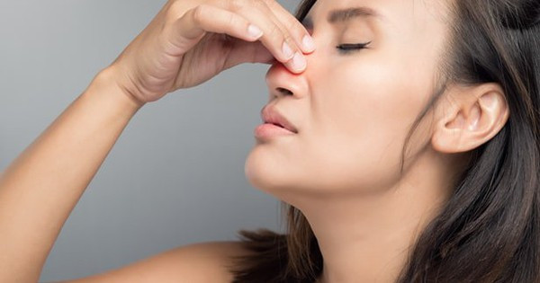 Cách trị nghẹt mũi cho người bệnh viêm xoang