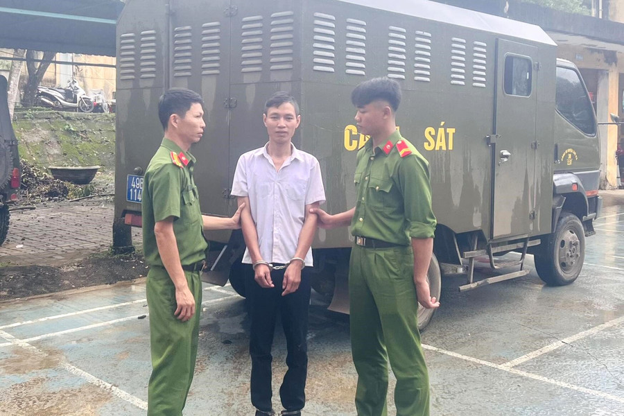 Sau 15 năm trốn truy nã, người đàn ông bị bắt khi lẩn trốn ở miền núi Quảng Nam