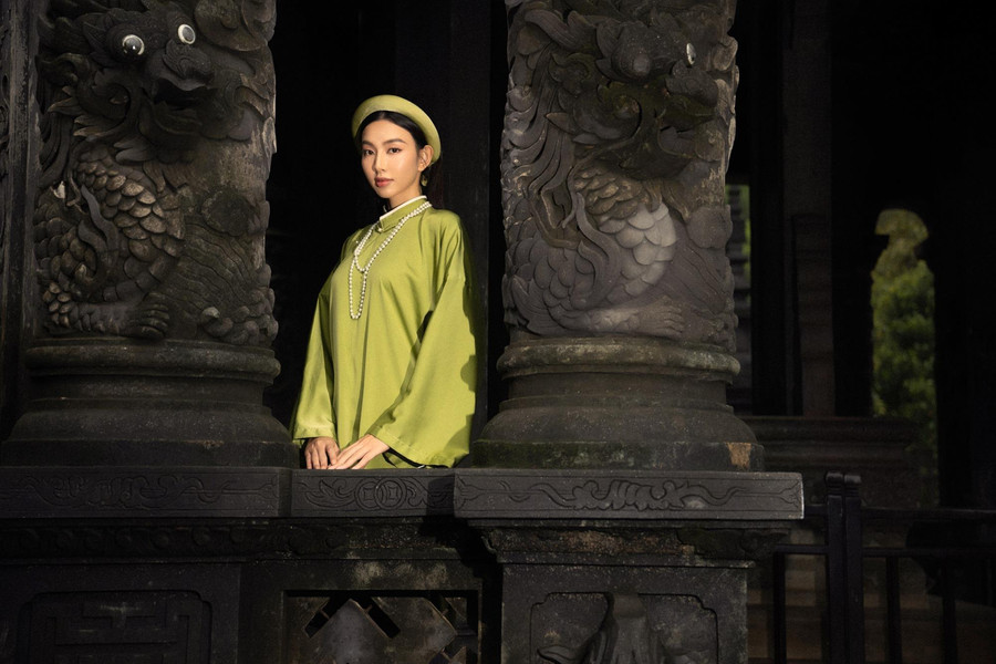 Hoa hậu Thùy Tiên mặc Cổ phục, quảng bá hình ảnh phụ nữ Việt Nam
