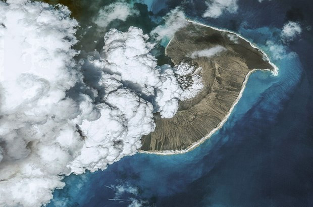 Vụ núi lửa ở Tonga phun trào 'xóa sổ' 5% tầng ozone trong một tuần