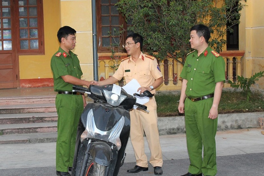 Phát hiện xe mất cắp ở Hà Nội khi xử lý vi phạm giao thông tại Hà Nam