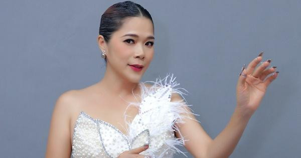 Ca sĩ Mỹ Lệ: 'Quang Linh trêu tôi đã mua được mấy căn nhà sau bài hit để đời'
