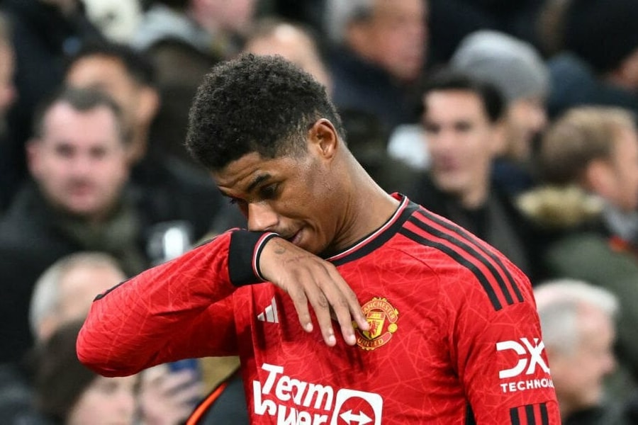 Rashford nhận thẻ đỏ, Man Utd thua ngược Copenhagen