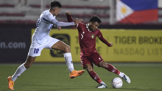 Tuyển Philippines chia điểm với Indonesia tại vòng loại World Cup 2026